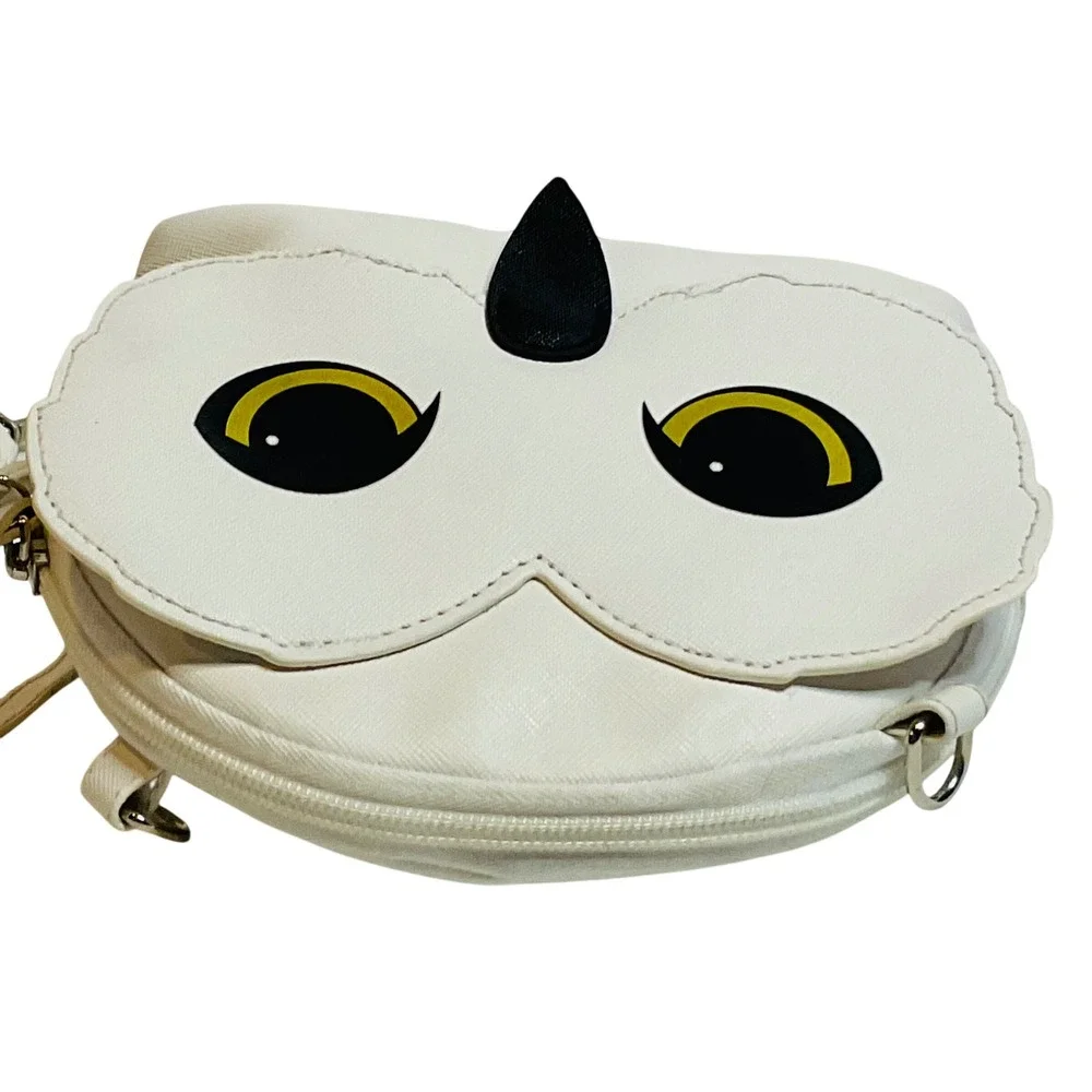 Wizarding World of Harry Potter Hedwig owl purse clutch Bioworld crossbody strap